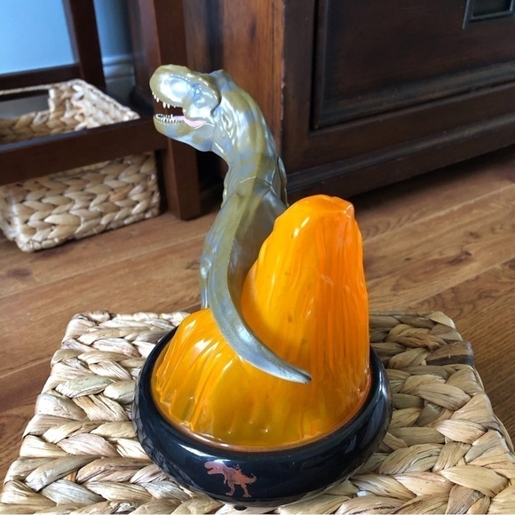 Jurassic World push button timer night light - Picture 3 of 6